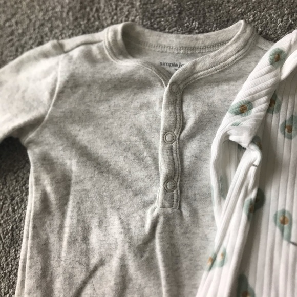 SOLD Simple Joys by Carter’s Cotton Baby Sleeper Gowns - Picture 3 of 10